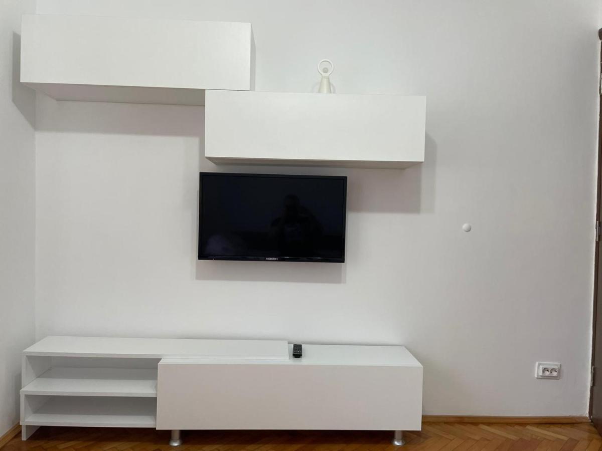 Апартаменти Apartament Untold Турда Екстер'єр фото