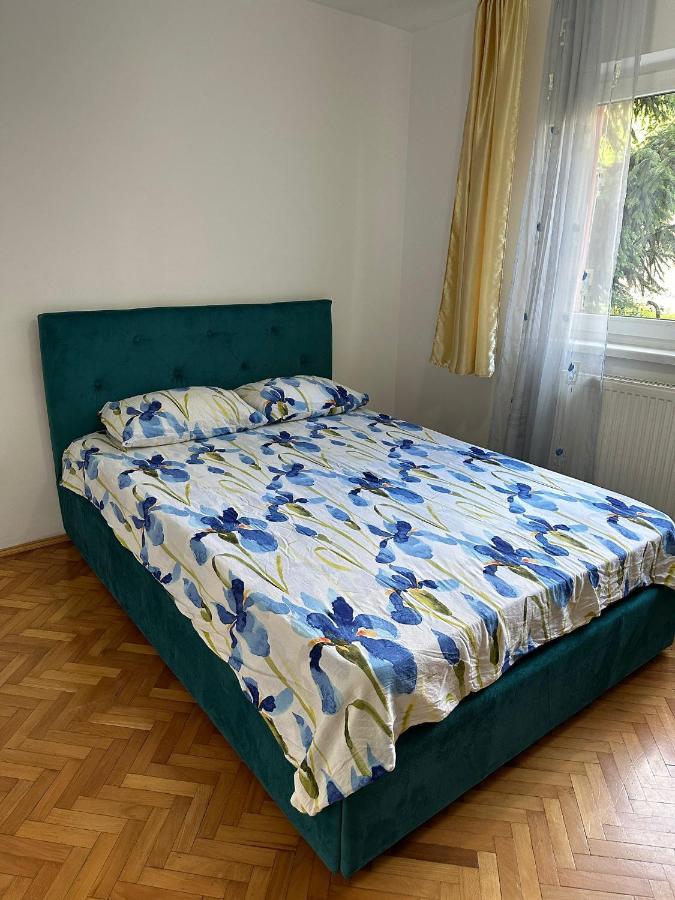 Апартаменти Apartament Untold Турда Екстер'єр фото